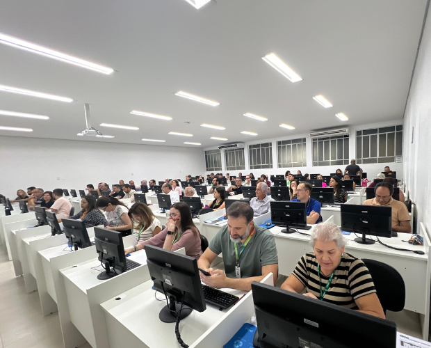 Professores da Univs participam de treinamento sobre novas tecnologias e metodologias